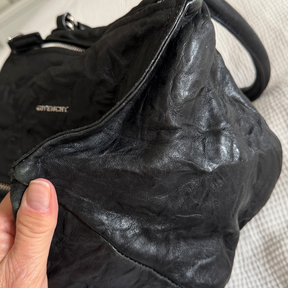 Givenchy Pandora Black Leather Crinkle Bag - Picture 15 of 16